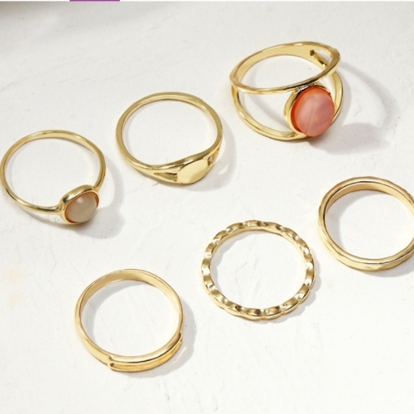 Jewlery - Picture 2 of 5